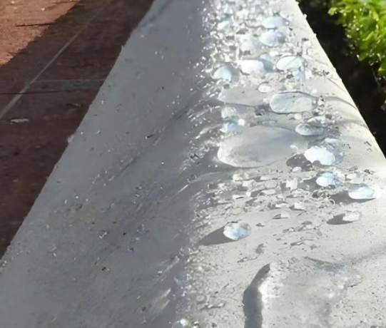 且末硅烷浸渍涂料在混凝土保护中的应用